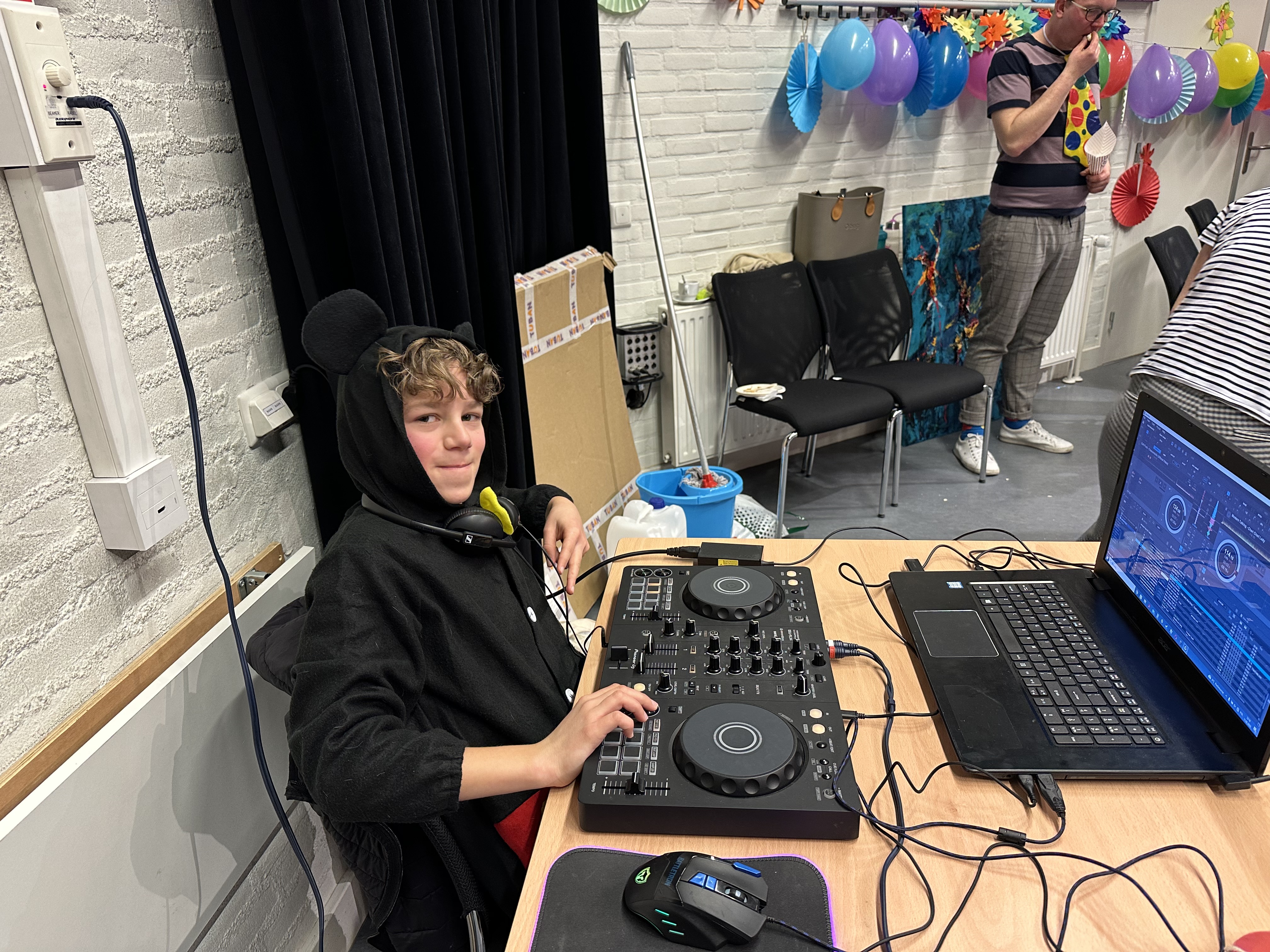 11 Feb 2023, Dango Public Pic 2