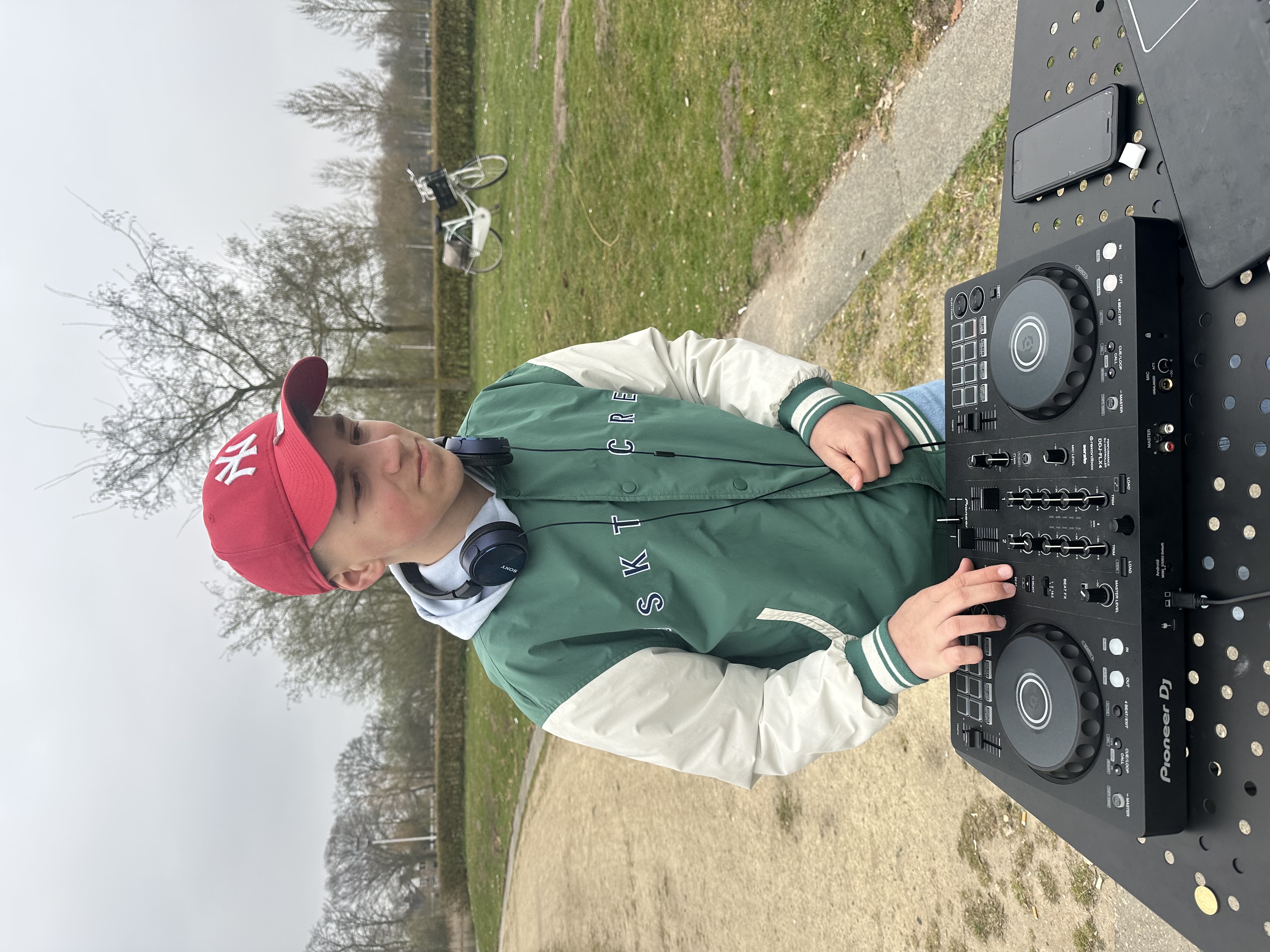 Dango playing some music